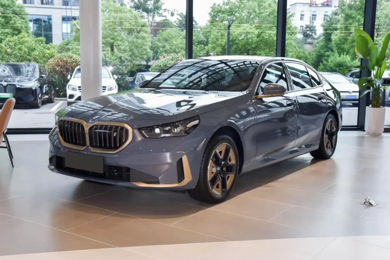 BMW i5
