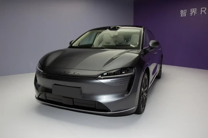 CHERY Luxeed R7