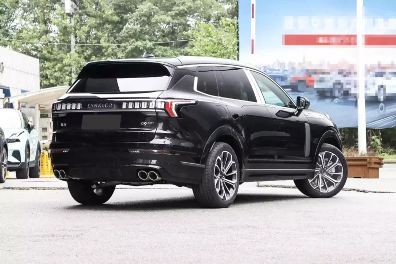 Lynk & Co 09