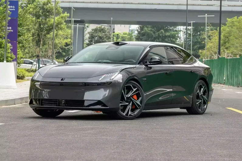 Lynk & Co Z10