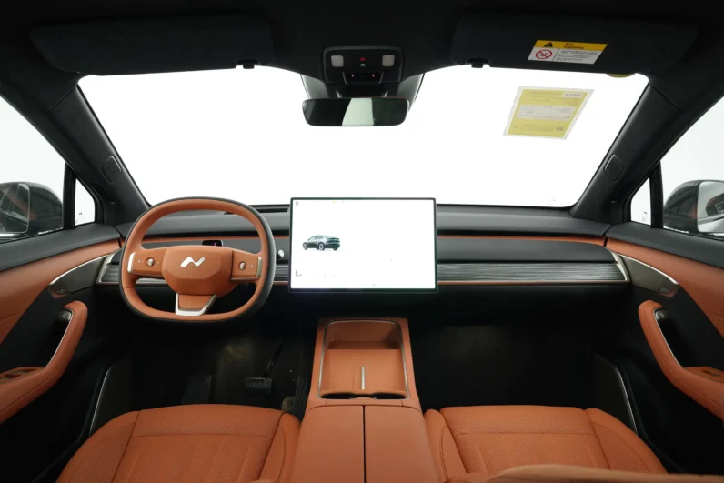 NIO ONVO L60
