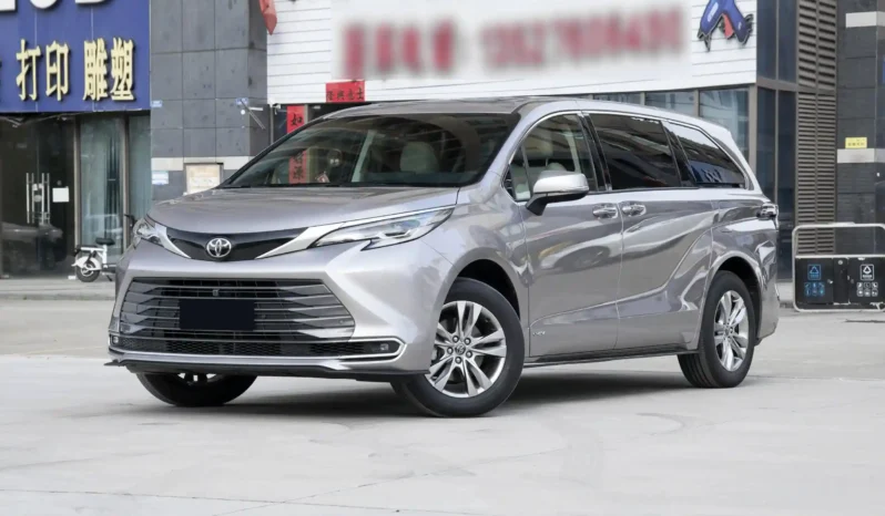 
								Toyota Sienna full									