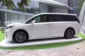 Voyah Dreamer PHEV